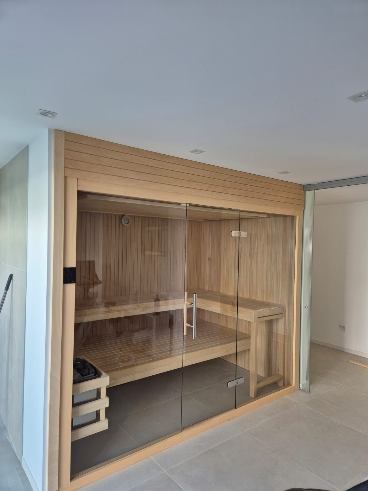 Sauna Sílice a medida instalada en un gimnasio de Palma de Mallorca